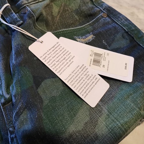 🆕Guess Slim Raw Edge Shorts Green Camo 29W - Picture 10 of 10